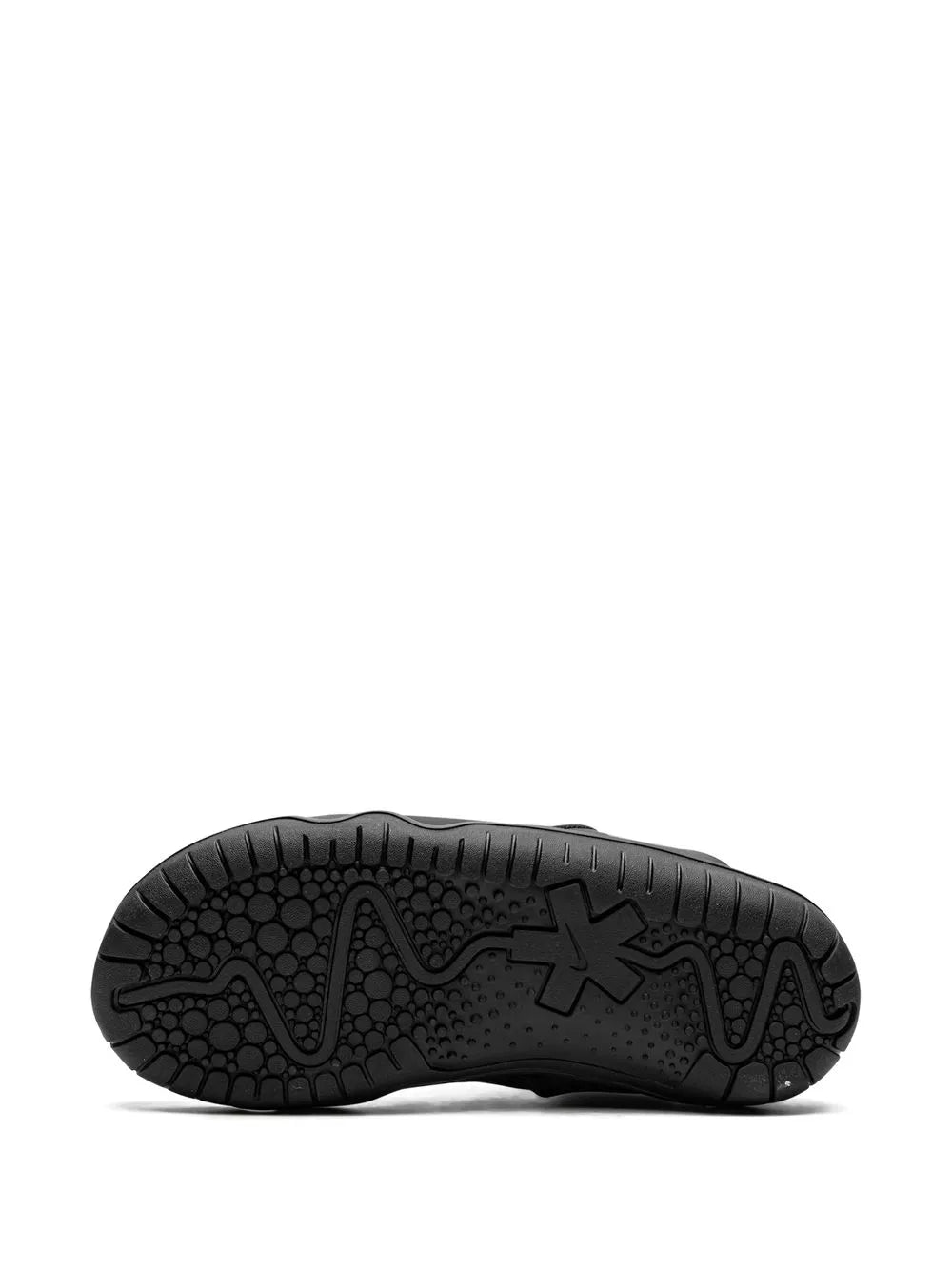 Zoom Pulse Triple Black Sneakers