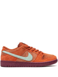 Sb Dunk Low Pro Prm Mystic Red Sneakers