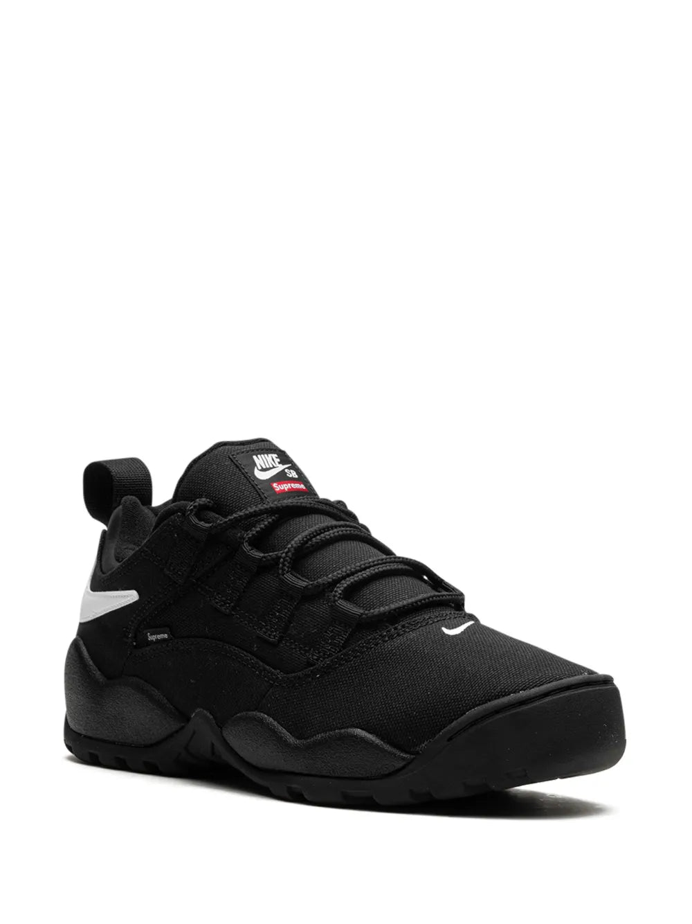 X Supreme Sb Darwin Low Black Sneakers