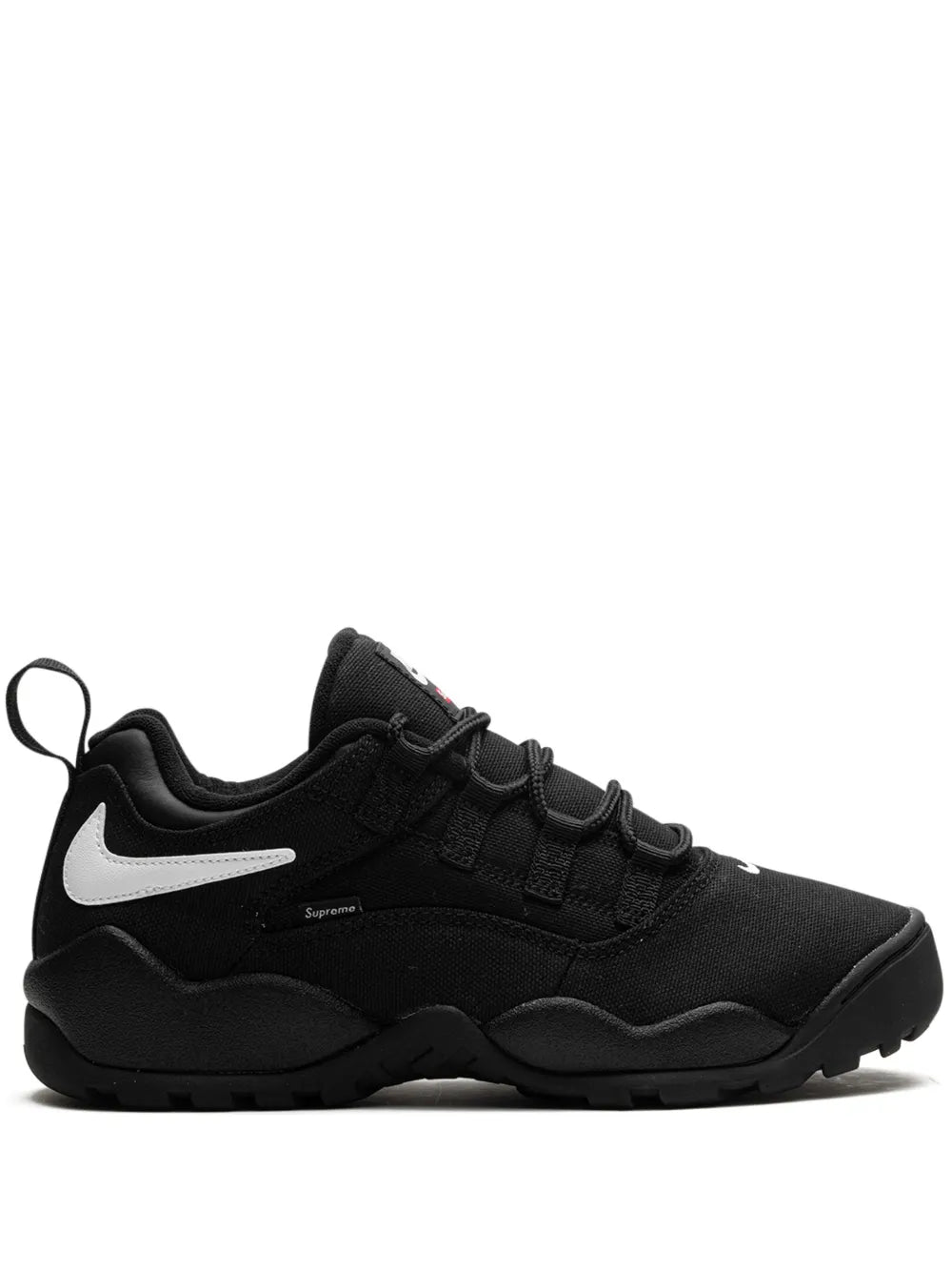 X Supreme Sb Darwin Low Black Sneakers