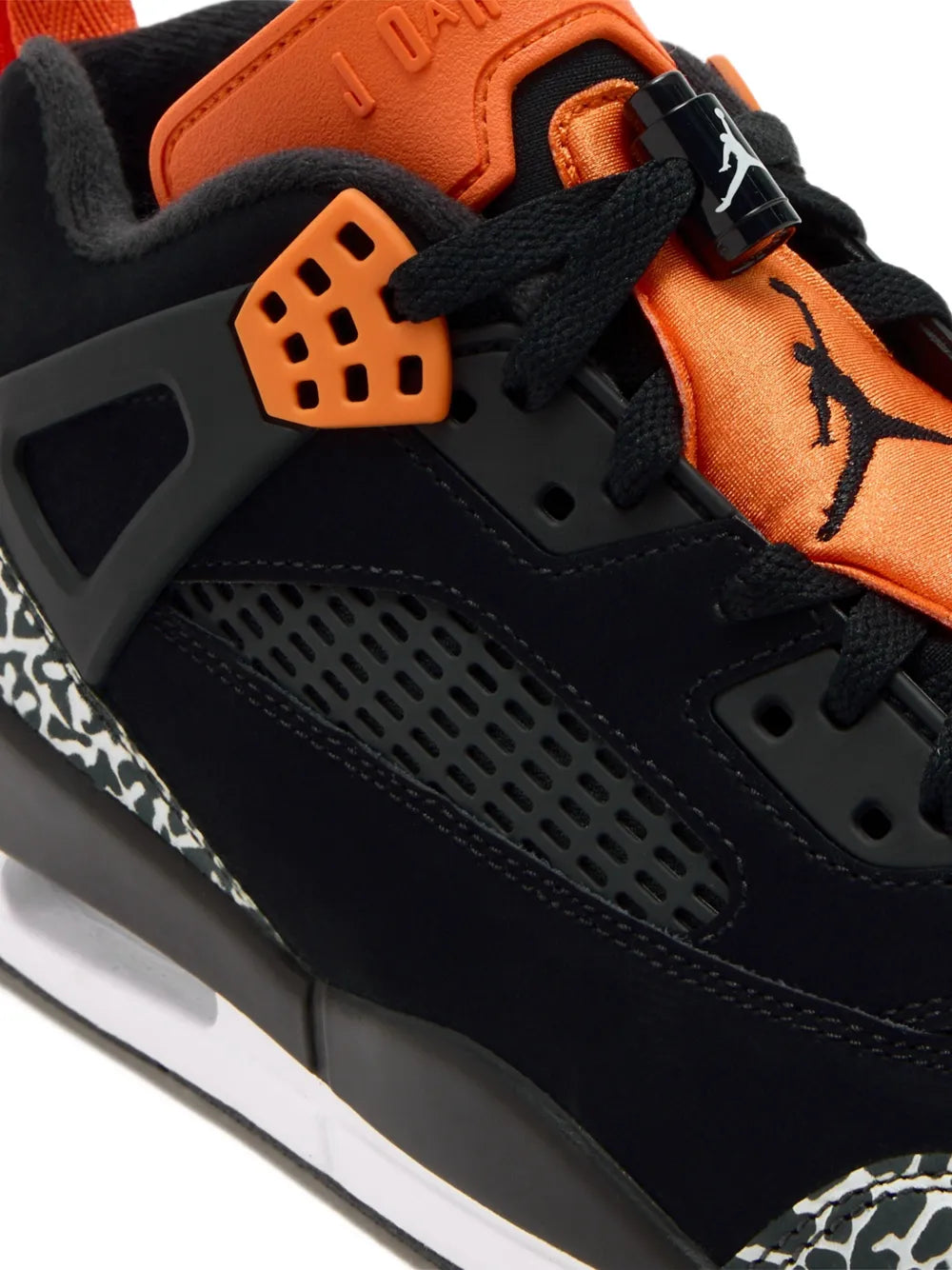 Spizike Sneakers