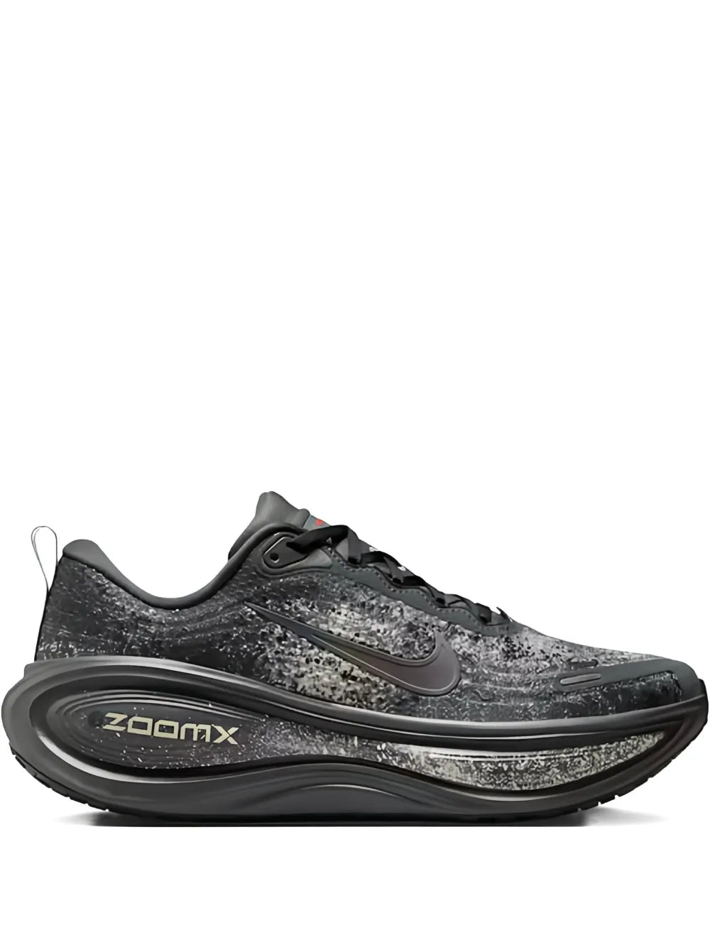 Vomero Plus Sneakers