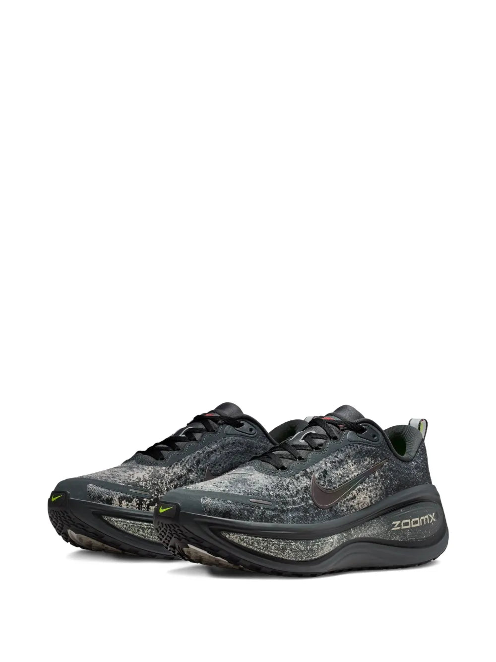 Vomero Plus Sneakers
